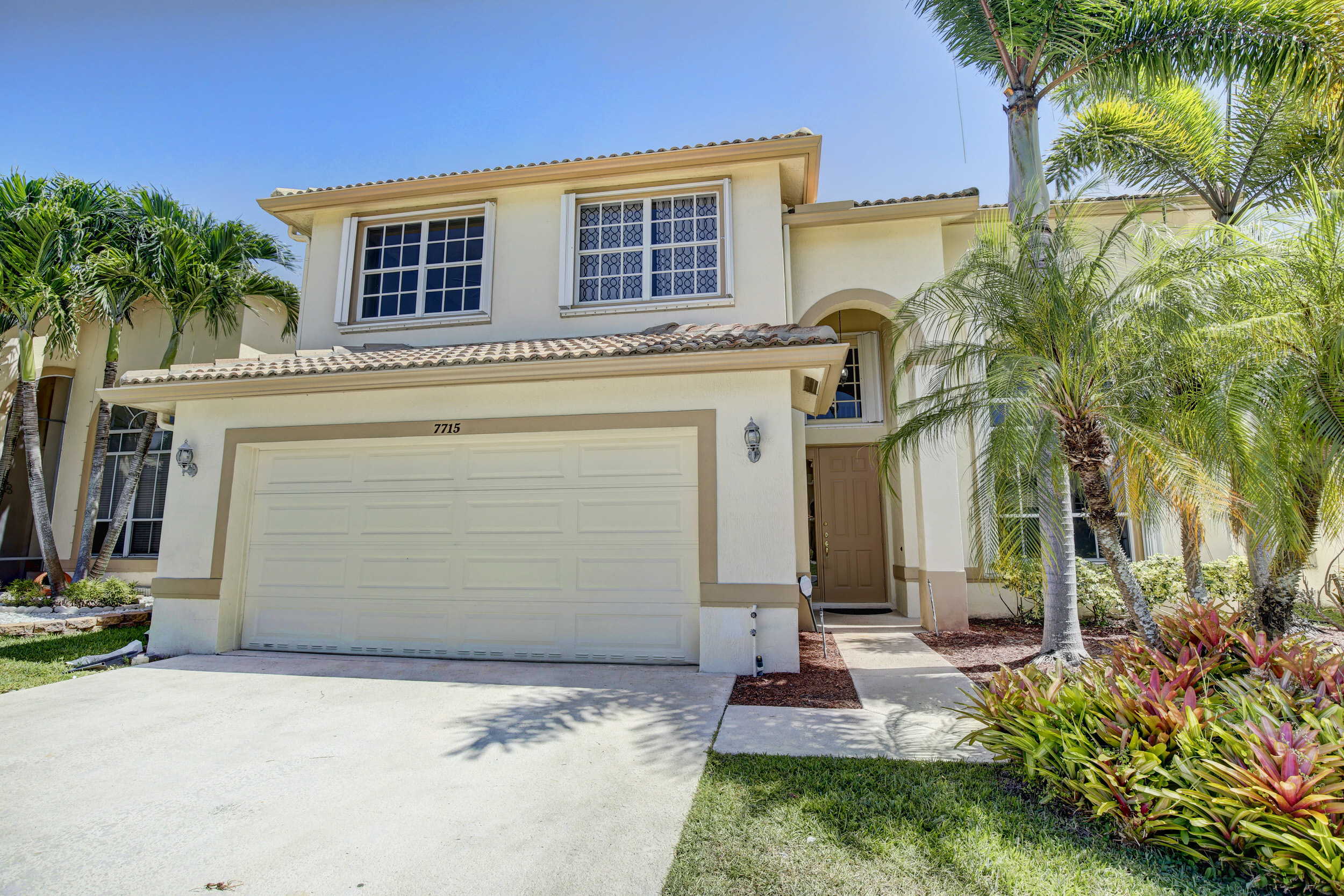 7715 Colony Lake Dr, Boynton Beach